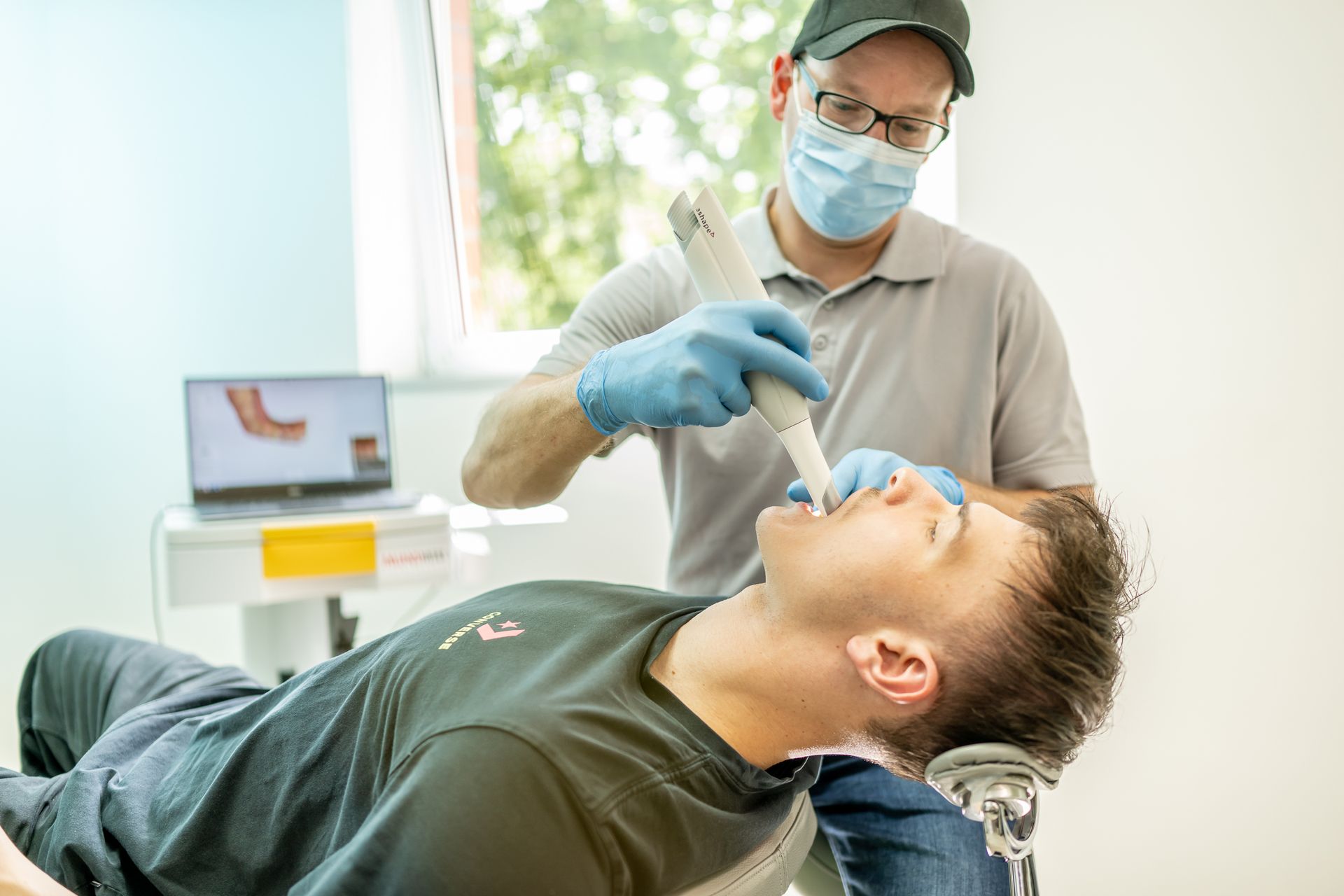 Aligner